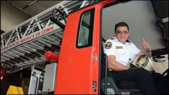 LÍDER DE SINDICATOS DE BOMBEROS CHAROLEA PARA EVADIR A LA JUSTICIA