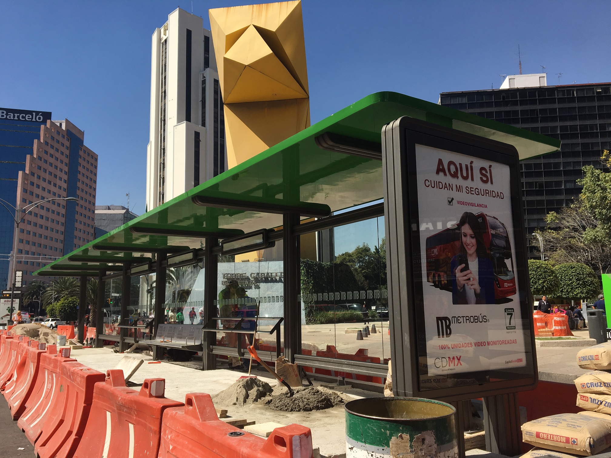 Contará Línea 7 del Metrobús con estaciones adaptadas para la comodidad de usuarios