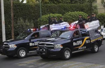 Policías de la SSP-CDMX lograron la captura de cinco personas por el delito de robo a negocio y vehículo