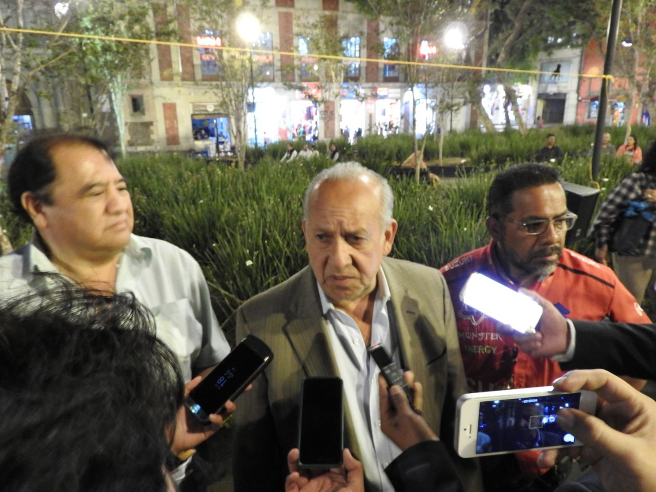 Transportistas exigen al morenista Avelino Méndez no politizar la instalación de la gasera