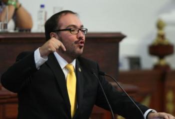 TOLEDO ACUSA A SHEINBAUM DE VICTIMISARSE