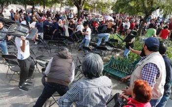 EXHORTAN AL INE A PONER ORDEN EN PRECAMPAÑAS