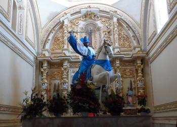 Trasladan la escultura de Santiago Apóstol a la Coordinación Nacional de Conservación del Patrimonio Cultural