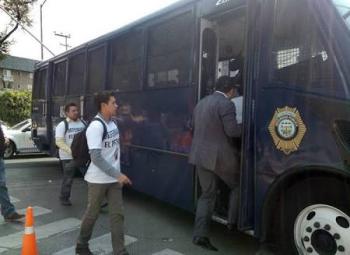 CAE CAMIÓN DE LA POLICÍA EN ÁLVARO OBREGÓN