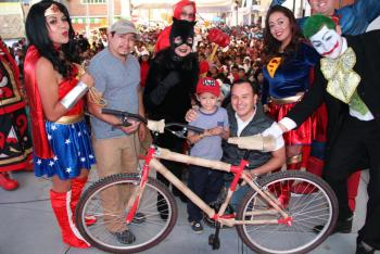 Llevan a cabo en Cuajimalpa la entrega de más de 2,000 juguetes con motivo de Día de Reyes