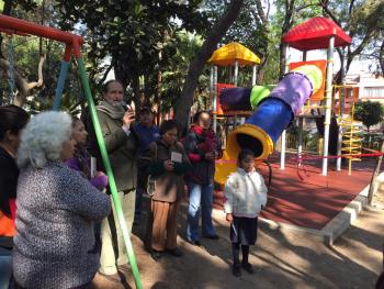 UNIDAD HABITACIONAL TLATILCO EN AZCAPOTZALCO YA TIENE JUEGOS INFANTILES NUEVOS