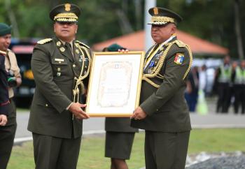 Presidente de Panamá, Juan Carlos Varela designa a comisionado Estrada nuevo director del Senafront
