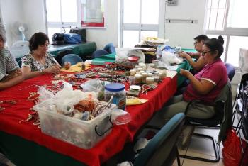 OFRECEN APRENDER UN OFICIO A PERSONAS DE LA TERCERA EDAD COMO ALTERNATIVA DE APOYO