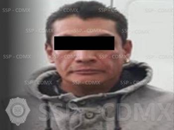 SSP-CDMX ASEGURA SUSTANCIA PARECIDA A LA COCAÍNA Y DETIENE A UNA PERSONA INVOLUCRADA
