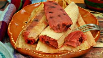 El 2 de Febrero, tamales gratis en Zócalo