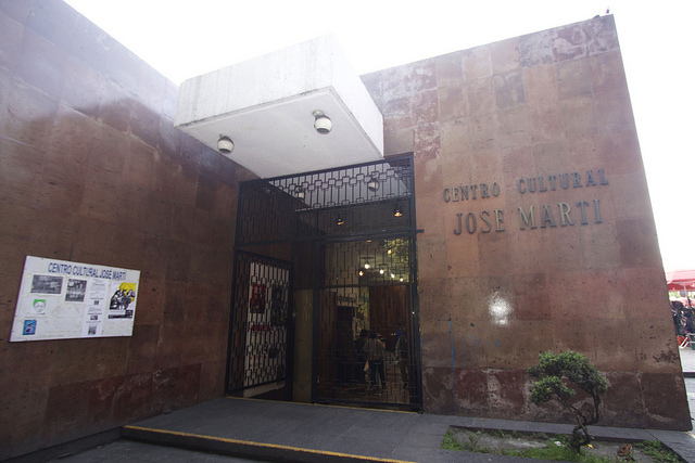 Presentarán compilación poética dedicada al Che en el Centro Cultural José Martí