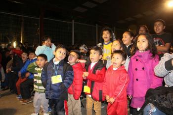 Entrega de juguetes con motivo de día de Reyes a niños y niñas de la colonia Contadero