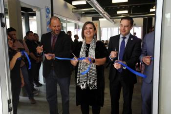 INAUGURA XÓCHITL GÁLVEZ  PRIMER FABLAB PÚBLICO EN MÉXICO
