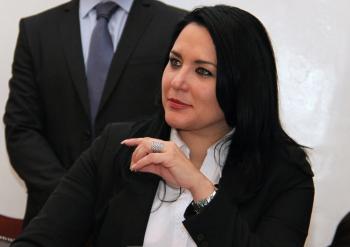 Es falso que se haya generado la orden de arresto en contra de la Directora del IEMS, Mtra. Dinorah Pizano