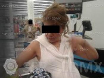 SSP-CDMX DETIENE A UNA MUJER POR ROBO EN UNA TIENDA DEPARTAMENTAL EN MIGUEL HIDALGO