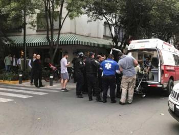 Balean a comensal en la Condesa