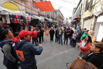 CAPACITAN A VECINOS DEL CENTRO HISTÓRICO EN PROTECCIÓN CIVIL Y PREVENCIÓN DE RIESGOS