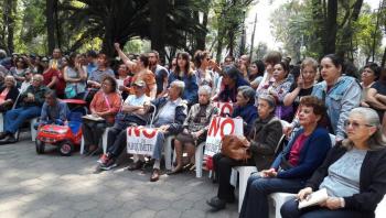 En Azcapotzalco se manifiestan por parquímetros