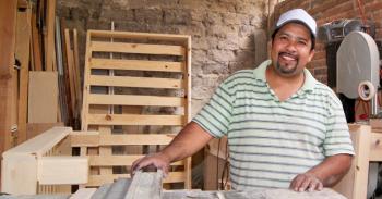 Convocatoria del PRONAFIM dirigida a organizaciones para incubar 3 mil 500 actividades productivas