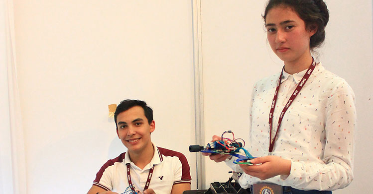 Estudiantes del IPN desarrollan robot ligero, veloz y preciso 