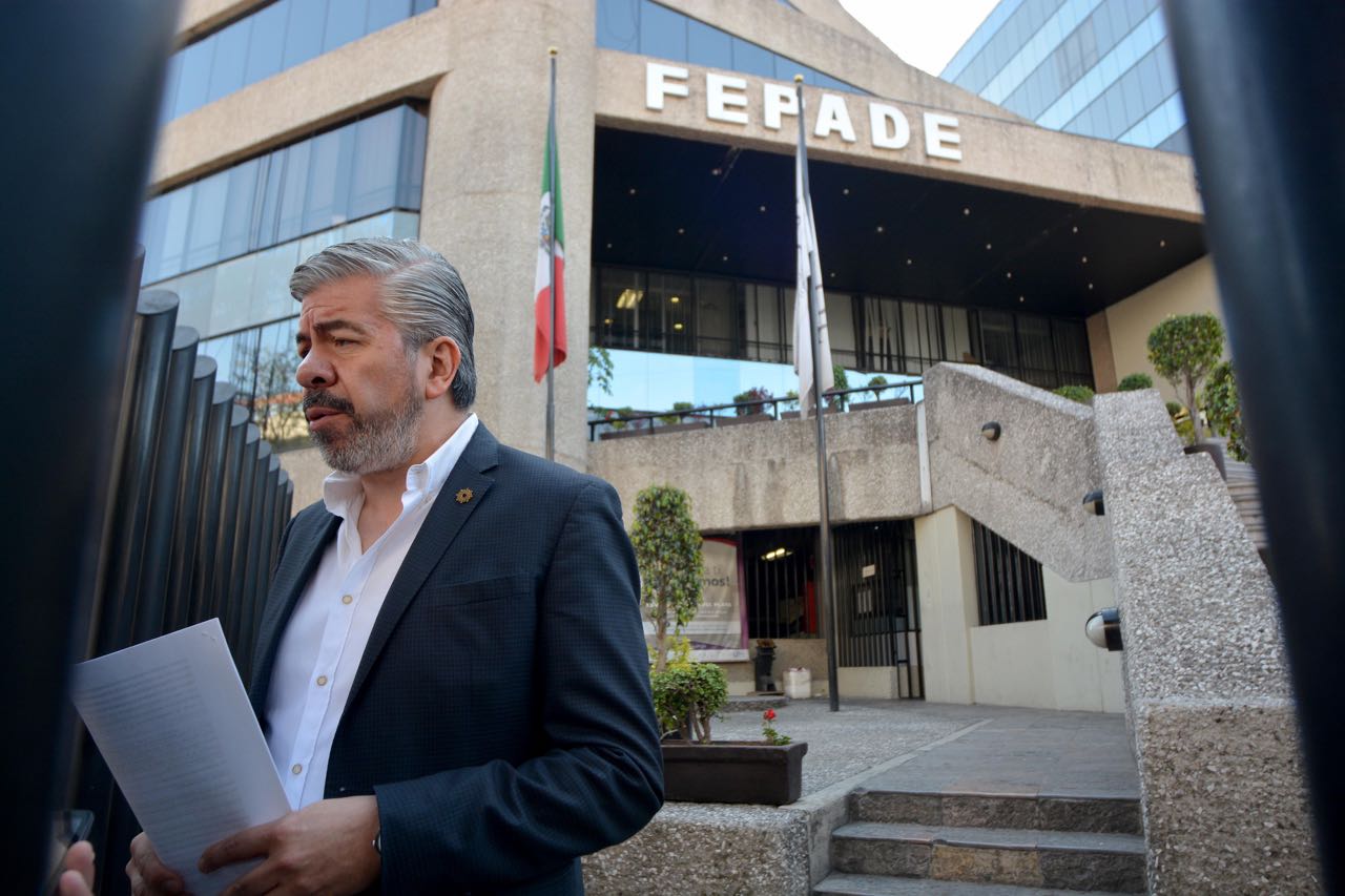 Raúl Flores denunció ante la Fepade entrega de despensa por parte de Morena