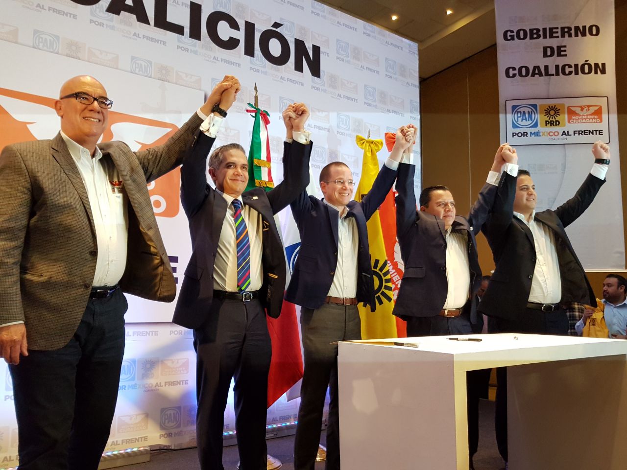 Presentan a Miguel Ángel Mancera como coordinador del gobierno de coalición de Por México al Frente