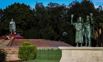 AZCAPOTZALCO RINDE HOMENAJE PERMANENTE A SUS FUNDADORES