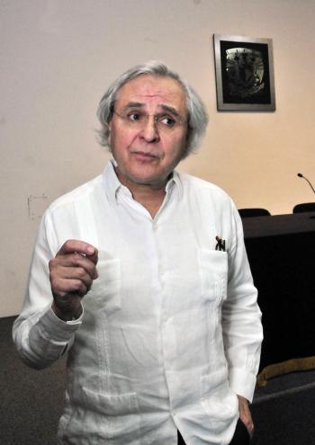 QUIZÁ SOLAMENTE SOMOS TÍTERES DE NUESTRAS NEURONAS: RANULFO ROMO