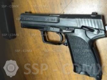 SE DETUVO A UN HOMBRE POR PORTACIÓN DE ARMA DE FUEGO EN GUSTAVO A MADERO