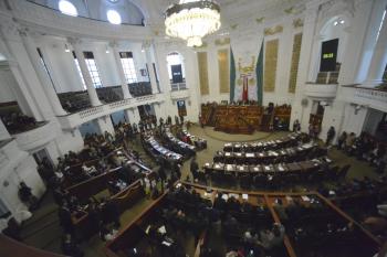 Necesario y urgente combatir el uso de armas ilegales, ya que aumentan los delitos; presenta una iniciativa el Pleno de la ALDF