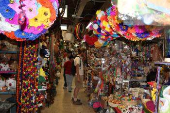 Mercado de Coyoacán, lugar que no puedes dejar de visitar