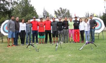 Selección de tiro con arco recurvo, se concentra en el CNAR