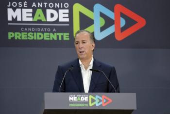 Invita Meade a Ríos Piter a sumarse a su campaña