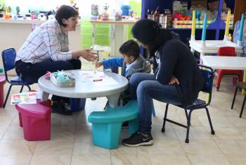 BRINDAN ATENCIÓN PSICOLÓGICA Y ESTIMULACIÓN TEMPRANA A INFANTES DE XOCHIMILCO