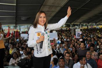 VAMOS A DEMOCRATIZAR LA CULTURA  EN IZTAPALAPA: KAREN QUIROGA