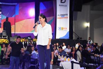 REFRENDA BARRALES COMPROMISO POR DIGNIFICAR AL MAGISTERIO