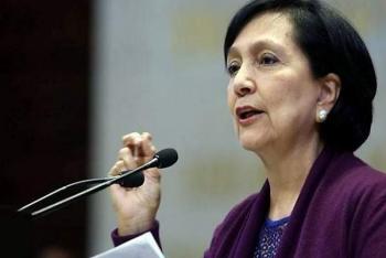 Renuncia Amalia García a la Secretaria del Trabajo