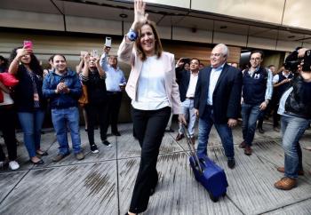 La candidata Margarita Zavala renuncia a la contienda electoral.