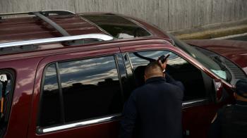 Secuestran y asesinan a sujeto, lo dejan en Viaducto