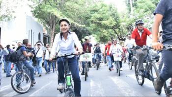 SHEINBAUM RECORRIÓ LAS COLONIAS ROMA SUR E HIPÓDROMO CONDESA EN BICICLETA
