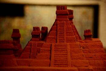 Exposición revisa características de la arquitectura mexicana desde la época prehispánica hasta hoy