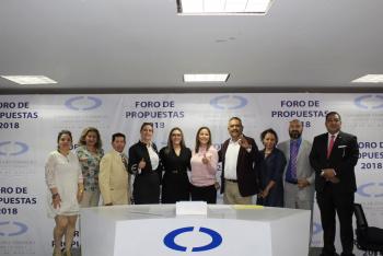 EN IZTAPALAPA SE REFORZARÁ EL TRANSPORTE PÚBLICO: KAREN QUIROGA