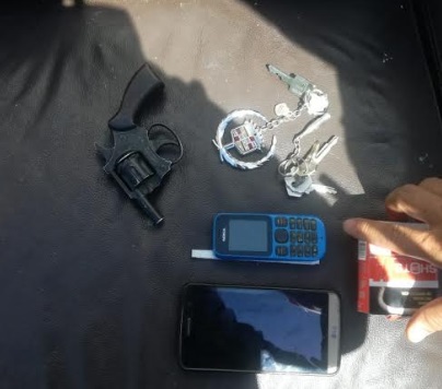 POR ROBO A BORDO DE TRANSPORTE PÚBLICO, POLICÍAS DETUVIERON A UN HOMBRE EN IZTAPALAPA