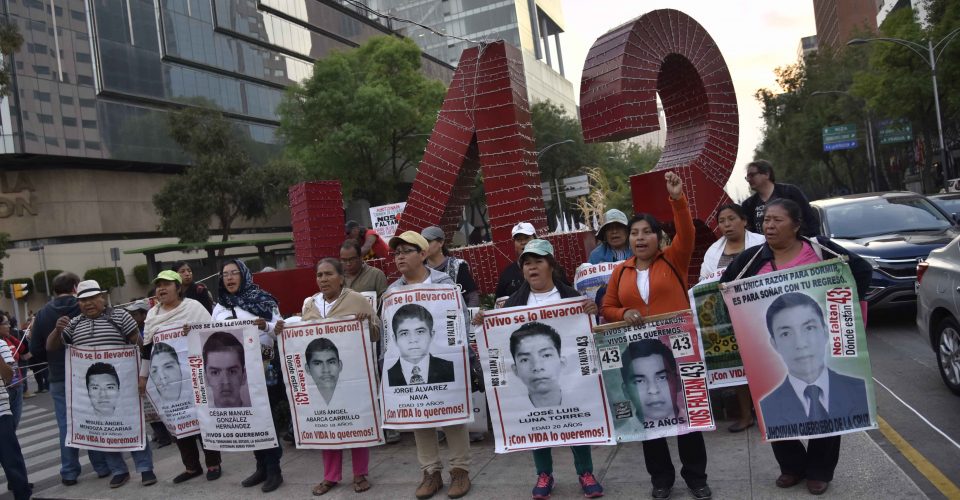 Tribunal ordena crear comisión de verdad en el caso Iguala