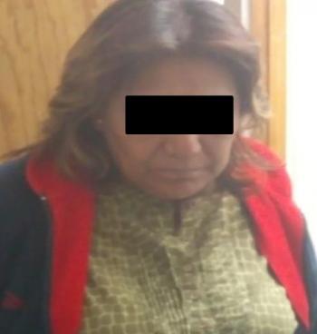 POLICÍAS DETIENEN A UNA MUJER ACUSADA DEL ROBO DE UNA MENOR EN IZTAPALAPA