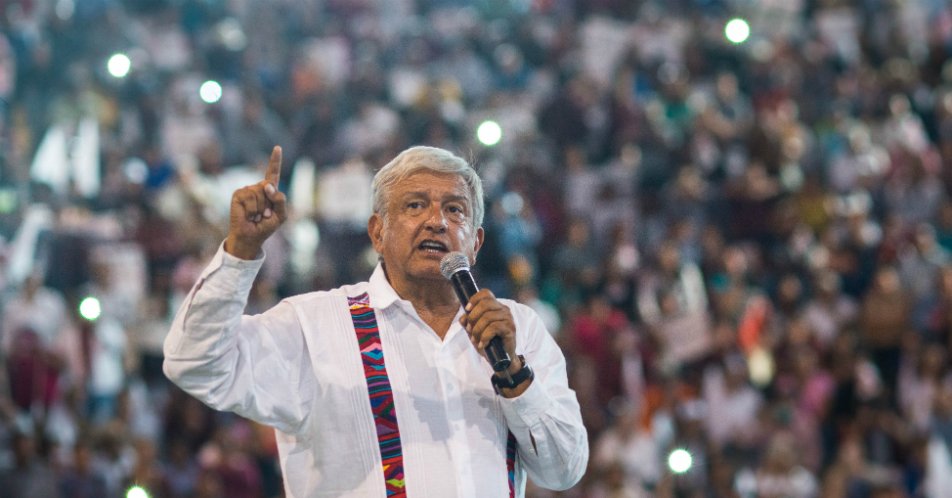 AMLO anuncia cierre de campaña en el Azteca