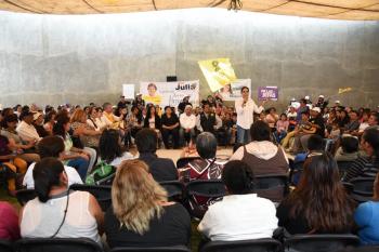 Alejandra Barrales se compromete a mejorar la economía de las familias apoyando a las madres de familia