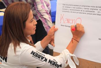 FIRMA KAREN QUIROGA COMPROMISO CON PUEBLOS Y BARRIOS ORIGINARIOS DE IZTAPALAPA