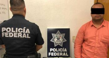 Detienen a colombiano en el AICM con más de 26 mil dólares