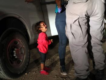 Detienen a más de 116 migrantes en Texas